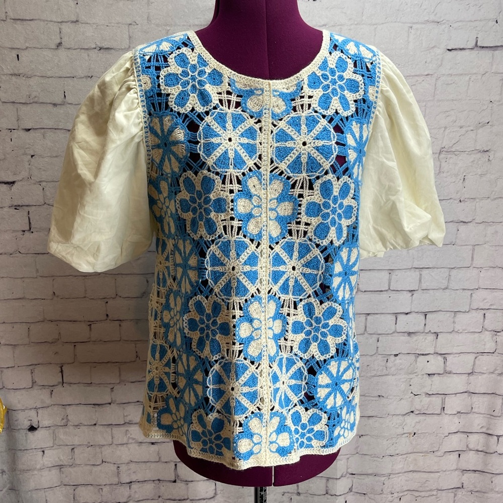 Cato size medium blue and cream crochet blouse with puff sleeves